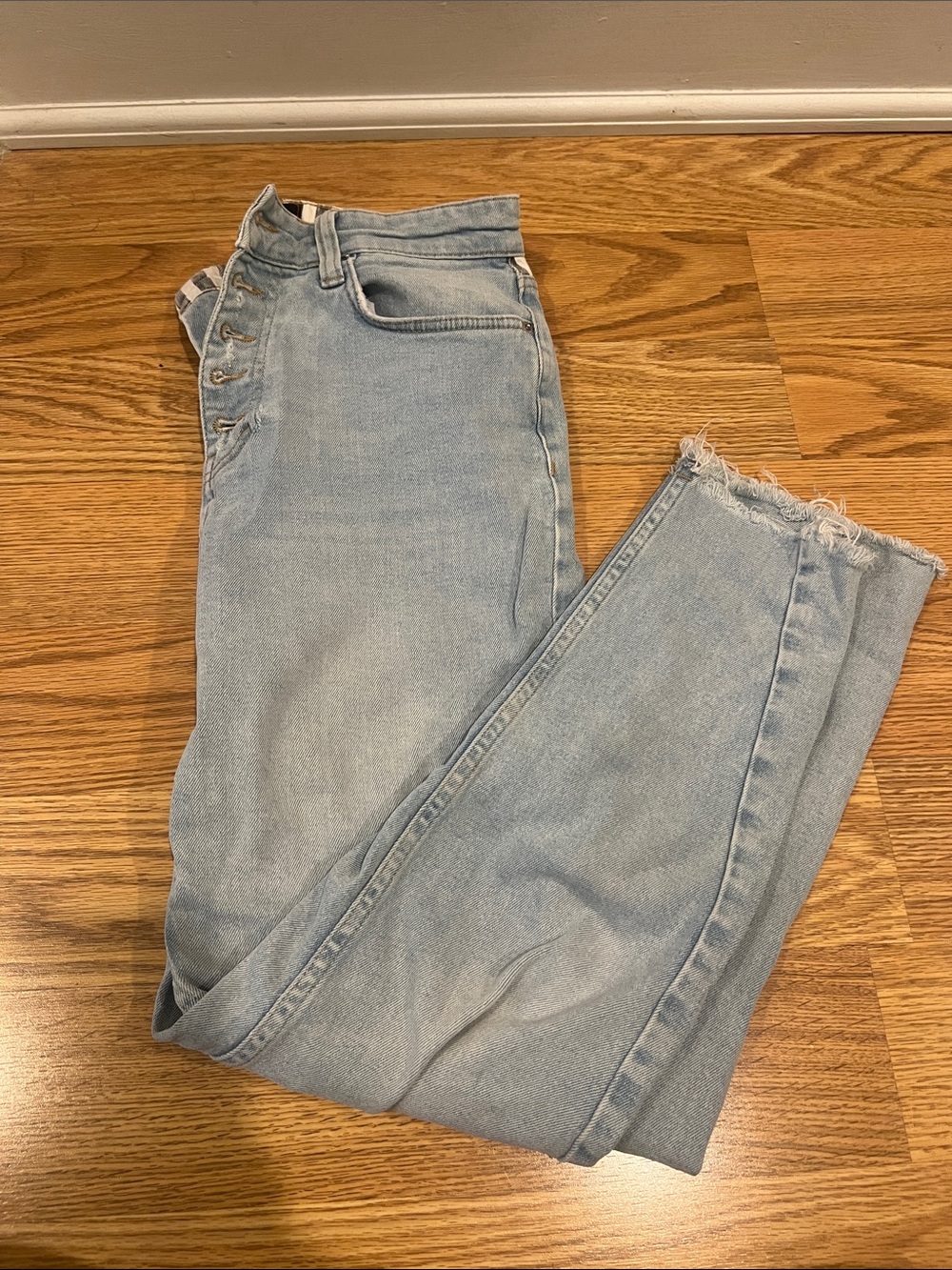 BDG High-Rise Light Wash Button-Fly Jeans ankle cropped with Frayed Hem